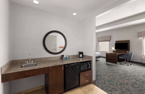 Eden Hotel | Discover Comfort at Hampton Inn & Suites Savannah-Airport