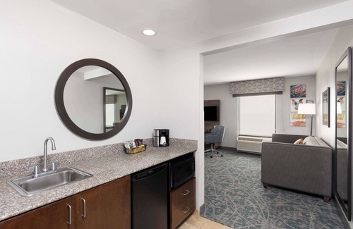 Eden Hotel | Discover Comfort at Hampton Inn & Suites Savannah-Airport