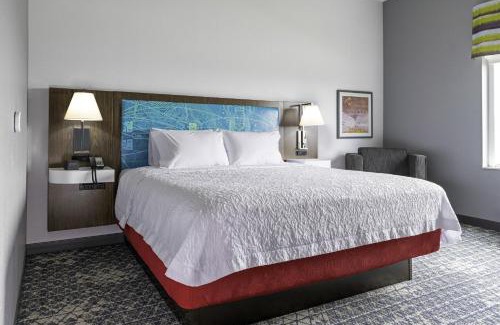 Somerset Hotel | Family-Friendly Haven: Hampton Inn & Suites Somerset