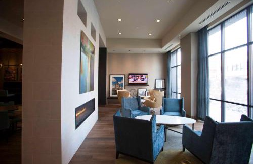 West Seventh Hotel | Discover Comfort at Hampton Inn & Suites St. Paul Downtown