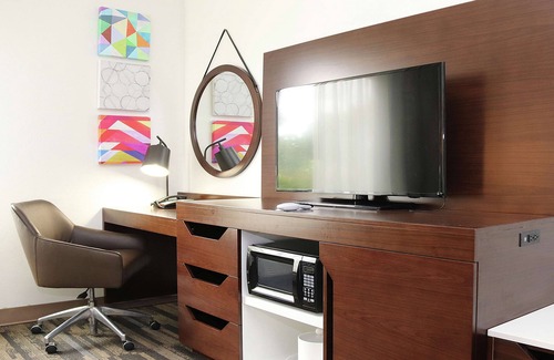 Stephenville Hotel | Pet-Friendly Hampton Inn & Suites in Stephenville Awaits
