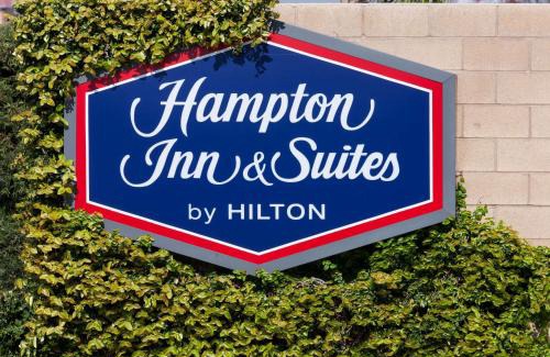 Tulare Hotel | Discover Hampton Inn & Suites Tulare: Pet-Friendly Comfort