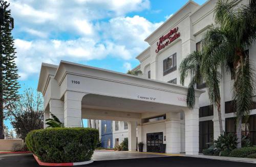Tulare Hotel | Discover Hampton Inn & Suites Tulare: Pet-Friendly Comfort