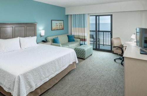 Carolina Beach Hotel | Oceanfront Escape at Hampton Inn & Suites Carolina Beach
