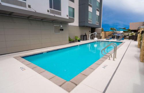Imperial Beach Hotel | Discover Oceanfront Comfort at Hampton Inn Imperial Beach