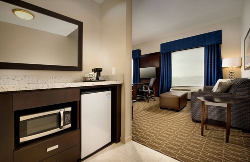 Gaithersburg Hotel | Guest Rated 9.2 - Hampton Inn & Suites Gaithersburg Awaits