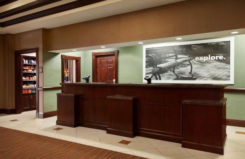Sterling Hotel | Convenient Stay at Hampton Inn & Suites near Dulles Airport