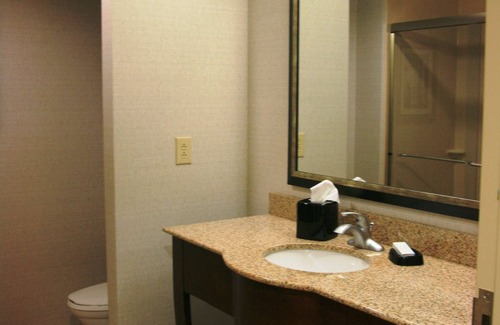 West Point Hotel | Top-Rated Hampton Inn & Suites West Point with Pool & Dining