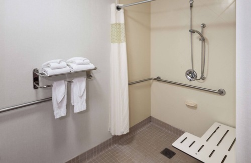 Westford Hotel | Exceptional Stay at Hampton Inn & Suites Westford-Chelmsford