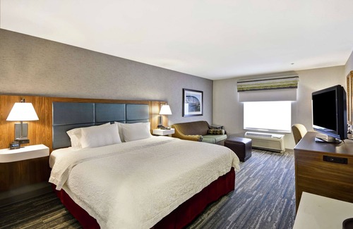 Yuma Hotel | Guest Favorite: Hampton Inn & Suites Yuma with Spa and Pool