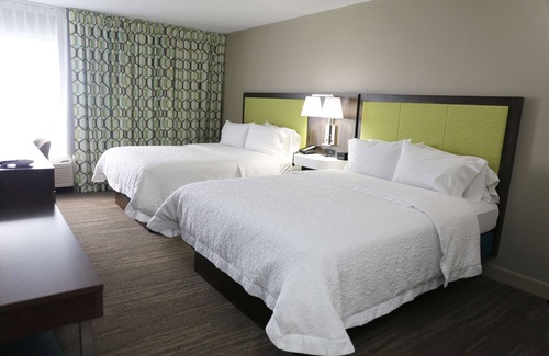 Sumter Hotel | Discover Comfort at Hampton Inn Sumter with Pool & Breakfast