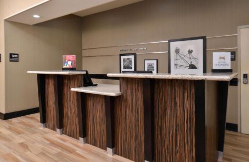 Van Horn Hotel | Pet-Friendly Stay at Hampton Inn Van Horn with Pool & Hot Tub