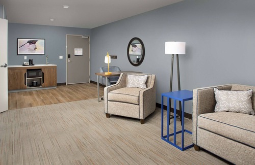 Warroad Hotel | Guest Rated Getaway at Hampton Inn Warroad, MN