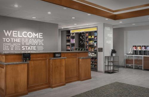 Waterloo Hotel | Cozy Hampton Inn Waterloo with Family-Friendly Amenities