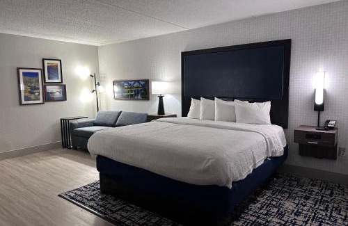 Waycross Hotel | Inviting Hampton Inn Waycross: Oceanfront & Pet Friendly Stay