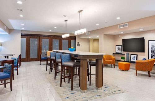Wetumpka Hotel | Discover the Comfort of Hampton Inn Wetumpka with Pool & Pet Friendly