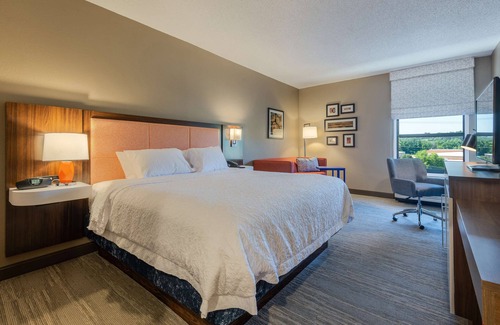 Wilkesboro Hotel | Top Rated Hampton Inn Wilkesboro with Pool & Restaurant
