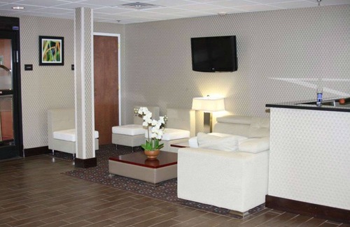 Williamston Hotel | Comfortable Stay at Hampton Inn Williamston with Pool & Spa