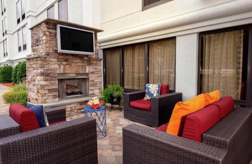 Winston - Salem Hotel | Pet-Friendly Retreat at Hampton Inn Winston-Salem Hanes Mall