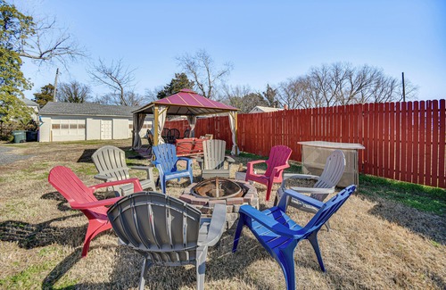 Hampton Cottage | Hampton Sanctuary: Oceanfront with Fire Pit & Fenced Yard