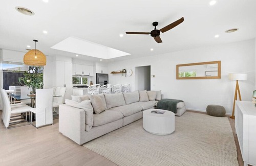 Torquay House | Hamptons Escape - Sleeps 9