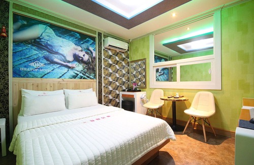 Hampyeong Hotel | Eco-Friendly Getaway at Hampyeong Hill Top with Breakfast