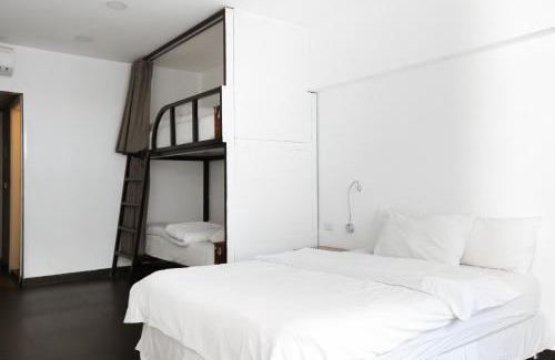 Hamra Hotel | Experience Hamra Urban Gardens: Oceanfront Retreat Awaits