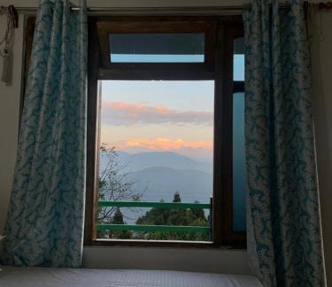 Darjeeling House | Pet-Friendly Hamro Ghar Farmstay with Breakfast & High Ratings