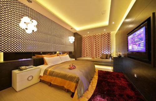 Nantun District Hotel | Discover Comfort at Han Guan Motel with Family-Friendly Amenities