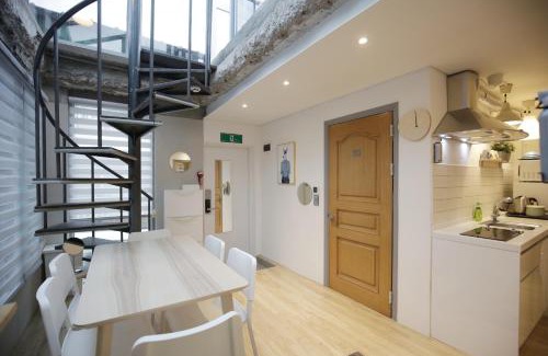 Mapo Villa | HAN HOUSE Hongdae-st 1min 4br 4bath Rooftop