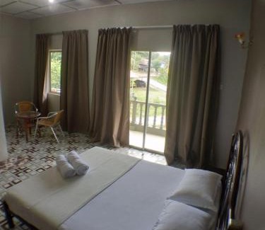 Kuala Tahan House | Budget-Friendly Stay at Hana Guesthouse with Kitchen Access