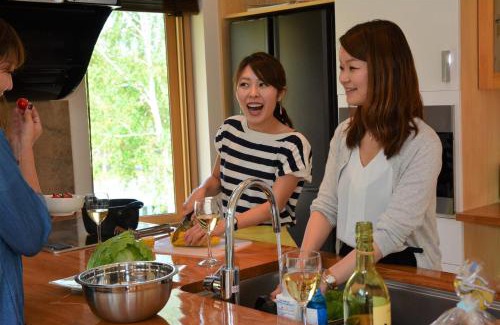 Hirafu House | Family-Friendly Retreat at Hana & Jo: Rated 9.2/10