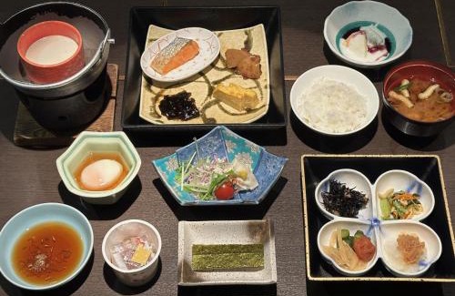 Yunishigawa Onsen Hotel | Hana to Hana: Family-Friendly Hotel with Hot Tub & Breakfast