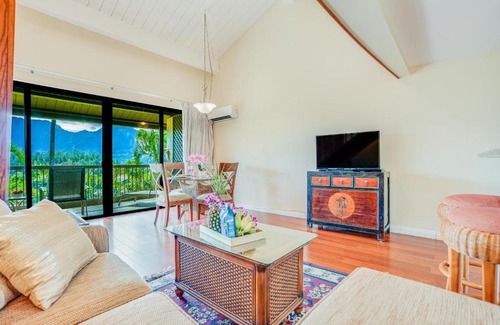 Princeville Hotel | Discover Hanalei Bay Resort 2301 with Pool & Hot Tub