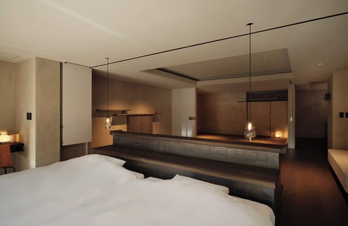 Yamanakaonsen Higashimachi House | Experience Hanamurasaki: 4-Star Retreat with Spa & Dining