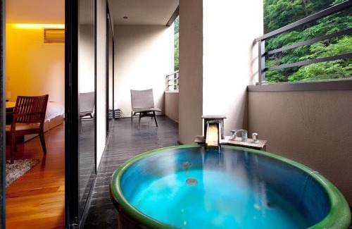 Aizuwakamatsu Hotel | Relax at Hanare Matsushimakaku – 4-Star Family Retreat
