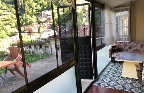 Caykara Apartment | Inviting Retreat at Hancı Uzungöl Valley for Families