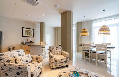 Pietermaai District Apartment | Experience Comfort at Handelskade City Suites - 4 Star Stay