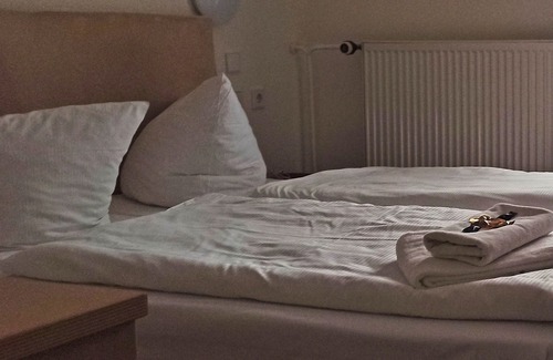 Dahme/Mark Apartment | Accessible Double Room with Pool Access and Essential Amenities