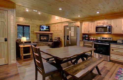 Sevierville Cabin | Immaculate Handicapped-Friendly Cabin with Home Theater