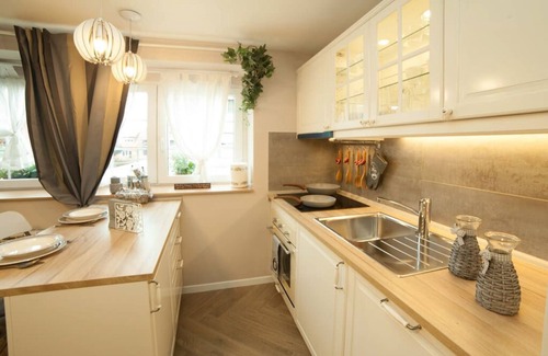 Zagreb Apartment | Guest Rated: Handsome Maksimir Apartment with Breakfast & Kitchen