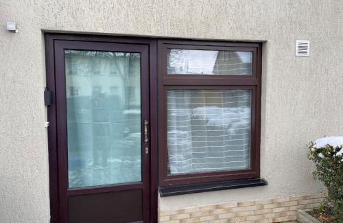 Ortslage Trotha Apartment | Comfortable Appartement "Daniel" with Free Parking Space