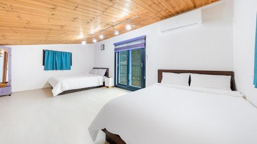 Gyeongju House | Haneulbit Private Pool Villa, Gyeongju