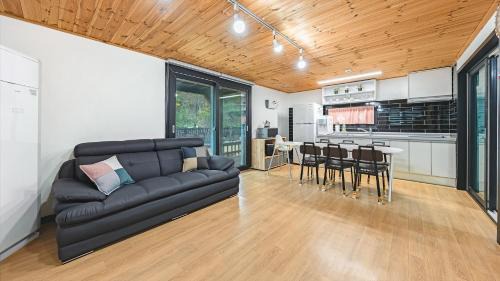 Gyeongju House | Haneulbit Private Pool Villa, Gyeongju