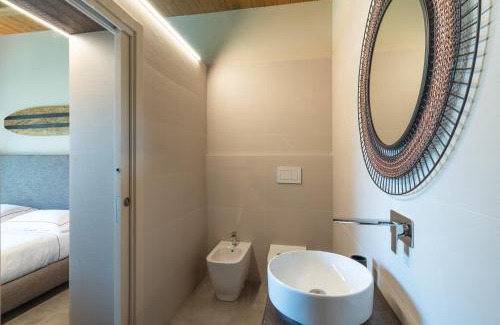 Gizzeria Resort | Relax at Hang Loose Cottage with Oceanfront Views & More