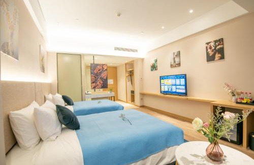 Jianggan Hotel | Eco-Friendly Escape at 杭州礼舍酒店 with Hot Tub & Breakfast