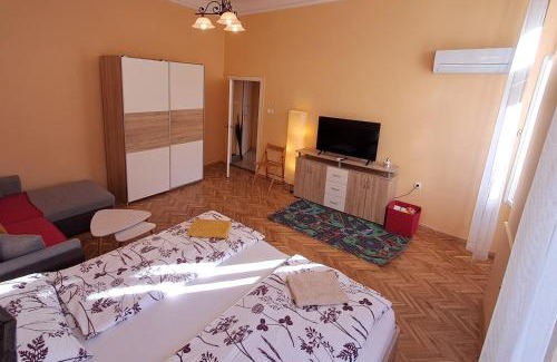 Koszeg Apartment | Family-Friendly Stay at Hanna Apartman 1-2