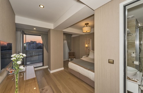 Topkapi Hotel | Discover Hanna Hotel: Family-Friendly with Great Amenities