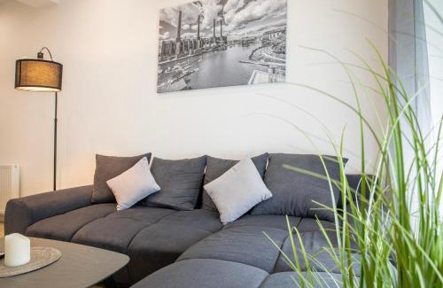 Wolfsburg Apartment | Stylish Design Apartment Iris with Fitness & High-Speed Wi-Fi