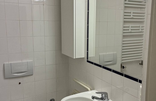 Buchholz-Kleefeld Apartment | Discover Hannover Messe Appartement: Family-Friendly Retreat